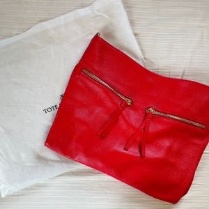 Tote Le Monde Geneva Tote in Red